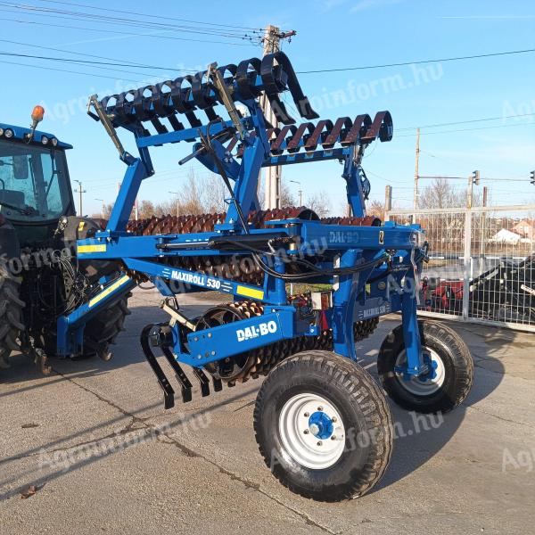 Kembrid̂ val̂ak tipa DAL-BO Maxiroll 530